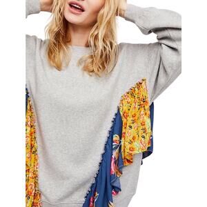 FREE PEOPLE Women’s She’s Just Cute Ruffled Gray Pullover Crewneck